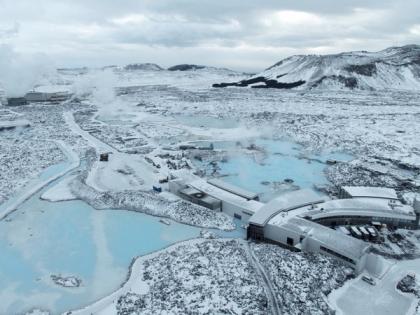 Iceland evacuates iconic Blue Lagoon ahead of 'imminent' volcanic eruption | Iceland evacuates iconic Blue Lagoon ahead of 'imminent' volcanic eruption