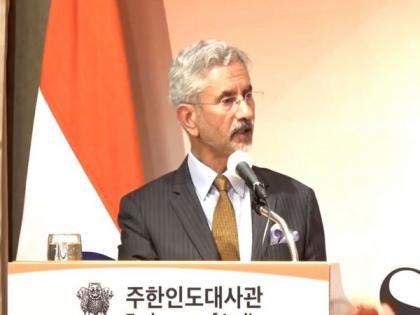 "Indian leaving shores of the country goes with confidence": EAM Jaishankar | "Indian leaving shores of the country goes with confidence": EAM Jaishankar "Indian leaving shores of the country goes with confidence": EAM Jaishankar | "Indian leaving shores of the country goes with confidence": EAM Jaishankar