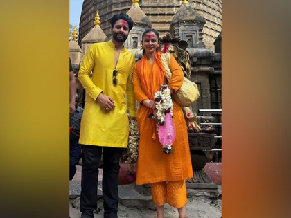 Newlyweds Rakul Preet Singh, Jackky Bhagnani seek blessings at Kamakhya Devi temple | Newlyweds Rakul Preet Singh, Jackky Bhagnani seek blessings at Kamakhya Devi temple