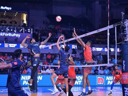 PVL: Kochi Blue Spikers win battle for pride over Hyderabad Black Hawks | PVL: Kochi Blue Spikers win battle for pride over Hyderabad Black Hawks PVL: Kochi Blue Spikers win battle for pride over Hyderabad Black Hawks | PVL: Kochi Blue Spikers win battle for pride over Hyderabad Black Hawks