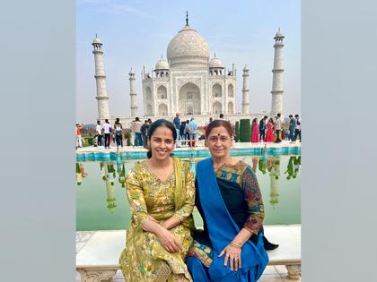 Olympic medallist Saina Nehwal shares glimpse of her visit to "marble-ous Taj Mahal" with her mother | Olympic medallist Saina Nehwal shares glimpse of her visit to "marble-ous Taj Mahal" with her mother Olympic medallist Saina Nehwal shares glimpse of her visit to "marble-ous Taj Mahal" with her mother | Olympic medallist Saina Nehwal shares glimpse of her visit to "marble-ous Taj Mahal" with her mother