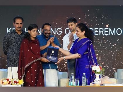 'GRIHA SOBHA' achieves the milestone of handing over first 100 homes for free to women-led underprivileged families, of the promised 1000 homes | 'GRIHA SOBHA' achieves the milestone of handing over first 100 homes for free to women-led underprivileged families, of the promised 1000 homes 'GRIHA SOBHA' achieves the milestone of handing over first 100 homes for free to women-led underprivileged families, of the promised 1000 homes | 'GRIHA SOBHA' achieves the milestone of handing over first 100 homes for free to women-led underprivileged families, of the promised 1000 homes