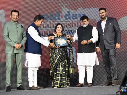 Renowned Indian Dancer Dr. Uma Rele honoured with Maharashtra Gaurav Award | Renowned Indian Dancer Dr. Uma Rele honoured with Maharashtra Gaurav Award Renowned Indian Dancer Dr. Uma Rele honoured with Maharashtra Gaurav Award | Renowned Indian Dancer Dr. Uma Rele honoured with Maharashtra Gaurav Award
