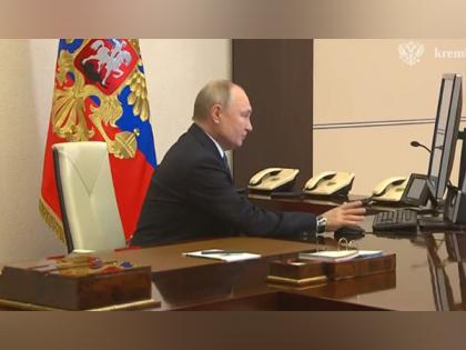 Vladimir Putin casts his vote online on Day 1 of Russia's presidential polls | Vladimir Putin casts his vote online on Day 1 of Russia's presidential polls Vladimir Putin casts his vote online on Day 1 of Russia's presidential polls | Vladimir Putin casts his vote online on Day 1 of Russia's presidential polls