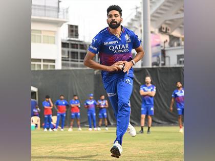 RCB's Mohammed Siraj, Cameron Green sweat it out in nets ahead of IPL 2024 | RCB's Mohammed Siraj, Cameron Green sweat it out in nets ahead of IPL 2024