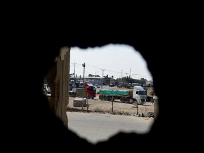UAE, Egypt conduct 11th humanitarian aid airdrop in Gaza under 'Birds of Goodness' operation | UAE, Egypt conduct 11th humanitarian aid airdrop in Gaza under 'Birds of Goodness' operation UAE, Egypt conduct 11th humanitarian aid airdrop in Gaza under 'Birds of Goodness' operation | UAE, Egypt conduct 11th humanitarian aid airdrop in Gaza under 'Birds of Goodness' operation
