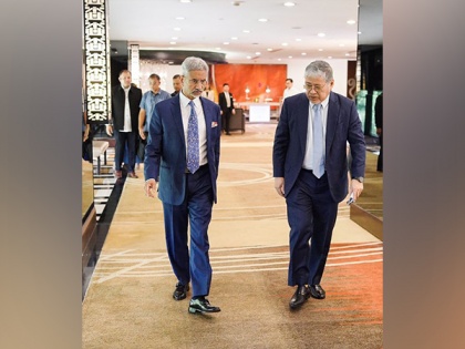 EAM Jaishankar discusses security, maritime cooperation with his Philippine counterpart in Manila | EAM Jaishankar discusses security, maritime cooperation with his Philippine counterpart in Manila