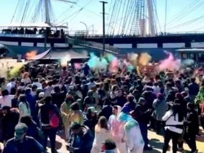 Holi Celebration in New York: Over 7000 Indians, Americans Enjoy Festivities with Embassy's ODOP Delights (Watch Video) | Holi Celebration in New York: Over 7000 Indians, Americans Enjoy Festivities with Embassy's ODOP Delights (Watch Video)