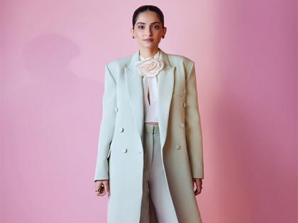 UK's Tate Modern museum inducts Sonam Kapoor in its South Asia Acquisition Committee | UK's Tate Modern museum inducts Sonam Kapoor in its South Asia Acquisition Committee