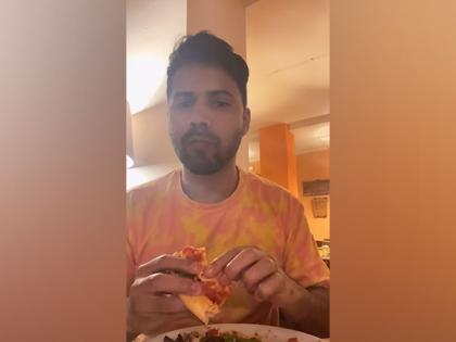 Varun Dhawan shares goofy video to express love for pizza | Varun Dhawan shares goofy video to express love for pizza