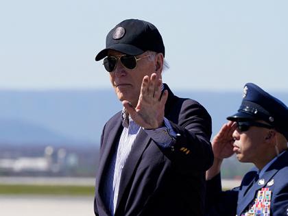 Biden jokes about Boeing mishaps, 'I don't sit by the door' on Air Force One | Biden jokes about Boeing mishaps, 'I don't sit by the door' on Air Force One Biden jokes about Boeing mishaps, 'I don't sit by the door' on Air Force One | Biden jokes about Boeing mishaps, 'I don't sit by the door' on Air Force One