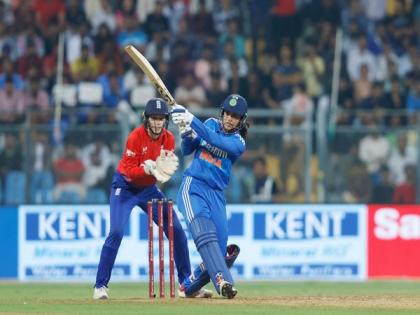 Smriti Mandhana demotes herself to number 8 to help youngsters get game time during domestic red-ball game | Smriti Mandhana demotes herself to number 8 to help youngsters get game time during domestic red-ball game