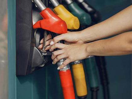 Pakistan: More misery for masses as petrol price likely to rise by PKR 10 per litre | Pakistan: More misery for masses as petrol price likely to rise by PKR 10 per litre
