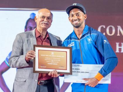 Hockey India 6th Annual Awards 2023: Hardik Singh, Salima Tete win Player of The Year | Hockey India 6th Annual Awards 2023: Hardik Singh, Salima Tete win Player of The Year Hockey India 6th Annual Awards 2023: Hardik Singh, Salima Tete win Player of The Year | Hockey India 6th Annual Awards 2023: Hardik Singh, Salima Tete win Player of The Year