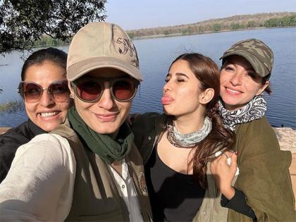 "A trip with the girls": Raveena Tandon shares glimpse of her safari trip | "A trip with the girls": Raveena Tandon shares glimpse of her safari trip "A trip with the girls": Raveena Tandon shares glimpse of her safari trip | "A trip with the girls": Raveena Tandon shares glimpse of her safari trip