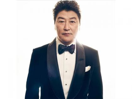 Song Kang-ho makes television debut in Disney's 'Uncle Samsik' | Song Kang-ho makes television debut in Disney's 'Uncle Samsik'