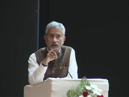 "When you leave the borders, go with full confidence, Indian government is standing with you": EAM Jaishanakar assures safe return home for Indians worldwide | "When you leave the borders, go with full confidence, Indian government is standing with you": EAM Jaishanakar assures safe return home for Indians worldwide "When you leave the borders, go with full confidence, Indian government is standing with you": EAM Jaishanakar assures safe return home for Indians worldwide | "When you leave the borders, go with full confidence, Indian government is standing with you": EAM Jaishanakar assures safe return home for Indians worldwide