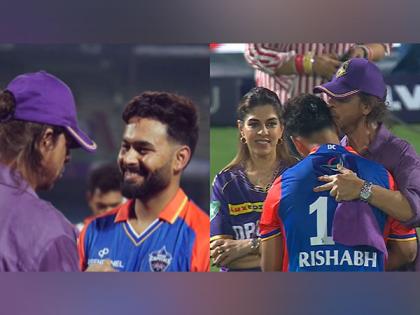 Shah Rukh Khan's heart-warming gesture towards Rishabh Pant goes viral after KKR vs DC match | Shah Rukh Khan's heart-warming gesture towards Rishabh Pant goes viral after KKR vs DC match Shah Rukh Khan's heart-warming gesture towards Rishabh Pant goes viral after KKR vs DC match | Shah Rukh Khan's heart-warming gesture towards Rishabh Pant goes viral after KKR vs DC match