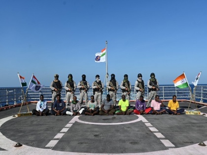 Indian Navy Brings 9 Pirates Caught off Somalia to Mumbai, Hands Over to Local Police (See Tweet) | Indian Navy Brings 9 Pirates Caught off Somalia to Mumbai, Hands Over to Local Police (See Tweet)