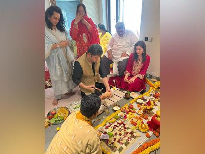 Raashii Khanna performs pooja at her new house in Hyderabad | Raashii Khanna performs pooja at her new house in Hyderabad Raashii Khanna performs pooja at her new house in Hyderabad | Raashii Khanna performs pooja at her new house in Hyderabad