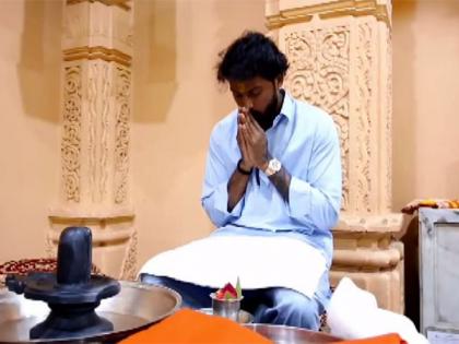 Mumbai Indians skipper Hardik Pandya offers prayer at Somnath Temple | Mumbai Indians skipper Hardik Pandya offers prayer at Somnath Temple