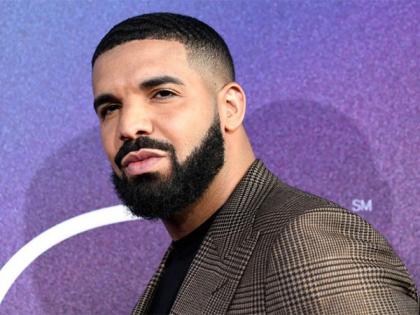 Drake offers to pay for fan's divorce proceedings mid-concert | Drake offers to pay for fan's divorce proceedings mid-concert