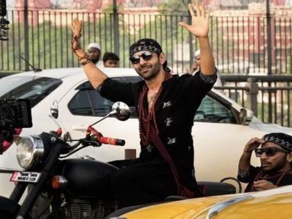 'Bhool Bhulaiyaa 3': Kartik Aaryan shoots at Howrah Bridge in Kolkata | 'Bhool Bhulaiyaa 3': Kartik Aaryan shoots at Howrah Bridge in Kolkata 'Bhool Bhulaiyaa 3': Kartik Aaryan shoots at Howrah Bridge in Kolkata | 'Bhool Bhulaiyaa 3': Kartik Aaryan shoots at Howrah Bridge in Kolkata