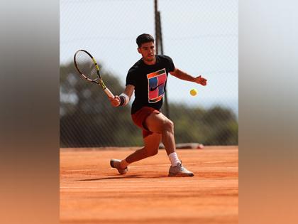 Carlos Alcaraz withdraws from Monte-Carlo Masters due to right arm injury | Carlos Alcaraz withdraws from Monte-Carlo Masters due to right arm injury Carlos Alcaraz withdraws from Monte-Carlo Masters due to right arm injury | Carlos Alcaraz withdraws from Monte-Carlo Masters due to right arm injury