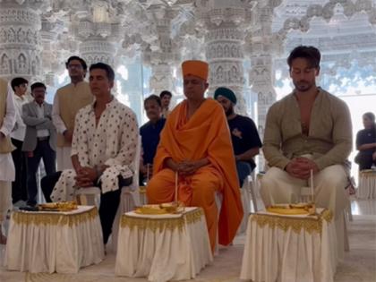 Akshay Kumar, Tiger Shroff embrace spiritual sojourn at BAPS Hindu Mandir in Abu Dhabi | Akshay Kumar, Tiger Shroff embrace spiritual sojourn at BAPS Hindu Mandir in Abu Dhabi