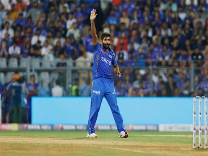 IPL 2024: Bumrah's lethal spell leaves RCB dumbstruck, helps MI restrict Bengaluru to 196/8 | IPL 2024: Bumrah's lethal spell leaves RCB dumbstruck, helps MI restrict Bengaluru to 196/8