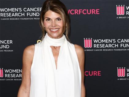 Lori Loughlin recalls working with Keanu Reeves in 'The Night Before' | Lori Loughlin recalls working with Keanu Reeves in 'The Night Before'