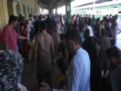 "There is no discount": Pak railway passengers on 30 pc cut in rail fares on Eid days | "There is no discount": Pak railway passengers on 30 pc cut in rail fares on Eid days "There is no discount": Pak railway passengers on 30 pc cut in rail fares on Eid days | "There is no discount": Pak railway passengers on 30 pc cut in rail fares on Eid days
