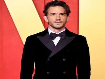 'Wicked' fame Jonathan Bailey in talks to lead new 'Jurassic World' movie | 'Wicked' fame Jonathan Bailey in talks to lead new 'Jurassic World' movie 'Wicked' fame Jonathan Bailey in talks to lead new 'Jurassic World' movie | 'Wicked' fame Jonathan Bailey in talks to lead new 'Jurassic World' movie