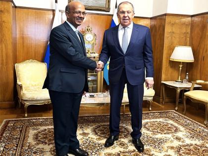 Indian envoy calls on Russian Foreign Minister Lavrov, discusses regional, global issues | Indian envoy calls on Russian Foreign Minister Lavrov, discusses regional, global issues Indian envoy calls on Russian Foreign Minister Lavrov, discusses regional, global issues | Indian envoy calls on Russian Foreign Minister Lavrov, discusses regional, global issues