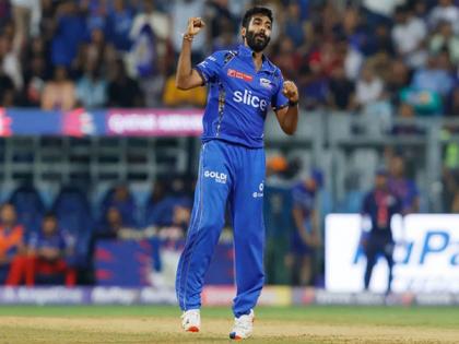 Jasprit Bumrah meets "cutest fan" ahead of IPL 2024 clash against PBKS | Jasprit Bumrah meets "cutest fan" ahead of IPL 2024 clash against PBKS