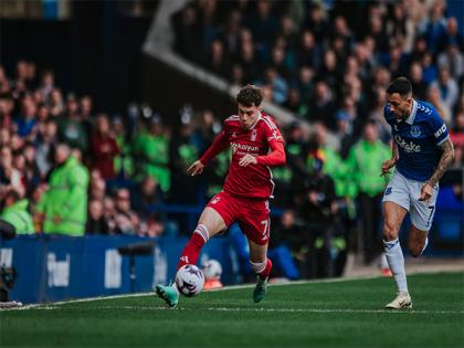 Former Manchester United star Gary Neville slams Nottingham Forest for "Luton fan" remark after Everton defeat | Former Manchester United star Gary Neville slams Nottingham Forest for "Luton fan" remark after Everton defeat Former Manchester United star Gary Neville slams Nottingham Forest for "Luton fan" remark after Everton defeat | Former Manchester United star Gary Neville slams Nottingham Forest for "Luton fan" remark after Everton defeat
