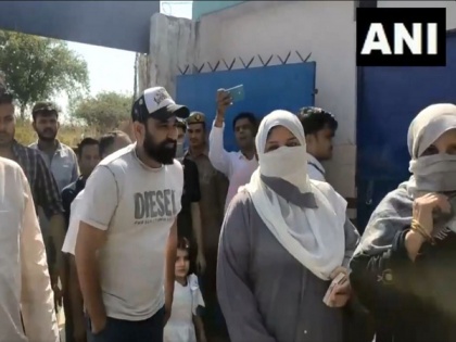 Pacer Mohammed Shami casts his vote in Uttar Pradesh's Amroha | Pacer Mohammed Shami casts his vote in Uttar Pradesh's Amroha