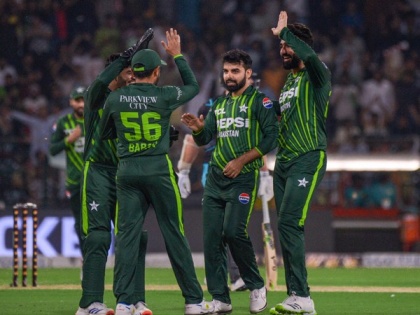 Pakistan defeat New Zealand by 9 runs in 5th match, level T20I series 2-2 | Pakistan defeat New Zealand by 9 runs in 5th match, level T20I series 2-2