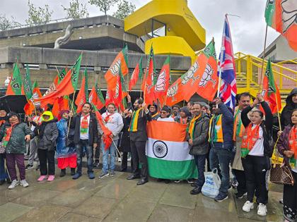 London: Overseas Friends of Bjp UK Organises Spectacular ‘Run for Modi’ Event | London: Overseas Friends of Bjp UK Organises Spectacular ‘Run for Modi’ Event