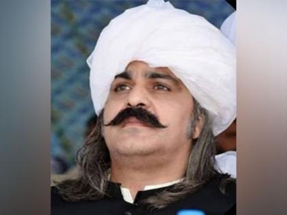 "Will topple PML-N govt whenever Imran Khan asks to do so": Khyber Pakhtunkhwa CM | "Will topple PML-N govt whenever Imran Khan asks to do so": Khyber Pakhtunkhwa CM