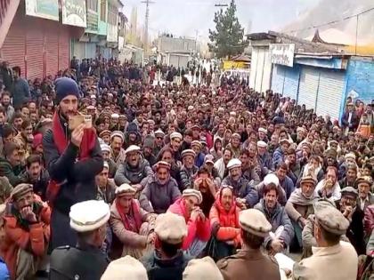 PoK: Labourers in Gilgit-Baltistan organise protests for fixed employment contract | PoK: Labourers in Gilgit-Baltistan organise protests for fixed employment contract PoK: Labourers in Gilgit-Baltistan organise protests for fixed employment contract | PoK: Labourers in Gilgit-Baltistan organise protests for fixed employment contract