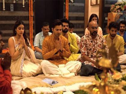 Janhvi Kapoor shares glimpse of Sunny Sanskari Ki Tulsi Kumari's mahurat ceremony | Janhvi Kapoor shares glimpse of Sunny Sanskari Ki Tulsi Kumari's mahurat ceremony