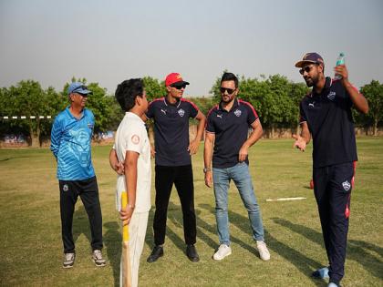 Delhi Capitals' players pay visit to DC Academy in Faridabad | Delhi Capitals' players pay visit to DC Academy in Faridabad