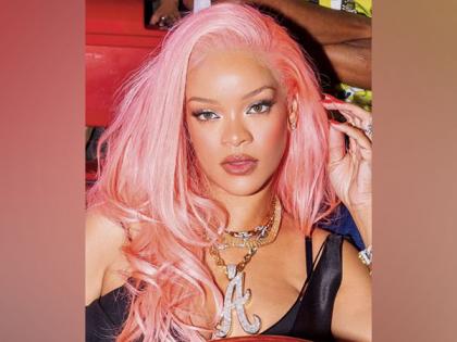 Rihanna debuts stunning pink hair ahead of Met Gala appearance | Rihanna debuts stunning pink hair ahead of Met Gala appearance Rihanna debuts stunning pink hair ahead of Met Gala appearance | Rihanna debuts stunning pink hair ahead of Met Gala appearance