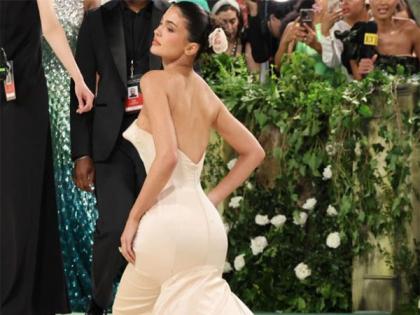 MET Gala 2024: Kylie Jenner Steals Spotlight in Ethereal Pink Gown (Watch Video) | MET Gala 2024: Kylie Jenner Steals Spotlight in Ethereal Pink Gown (Watch Video)