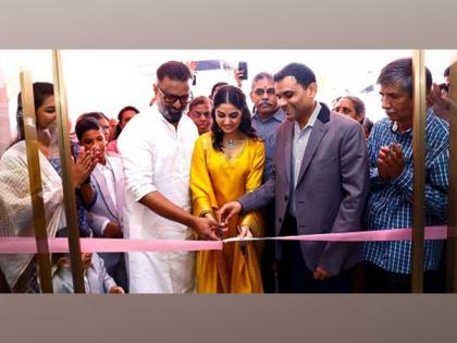 Glow by Kirtilals Shines Bright with Grand Opening of Thrissur Showroom | Glow by Kirtilals Shines Bright with Grand Opening of Thrissur Showroom Glow by Kirtilals Shines Bright with Grand Opening of Thrissur Showroom | Glow by Kirtilals Shines Bright with Grand Opening of Thrissur Showroom