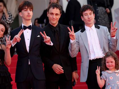 Andrea Arnold's 'Bird' delights Cannes with a seven-minute standing ovation | Andrea Arnold's 'Bird' delights Cannes with a seven-minute standing ovation Andrea Arnold's 'Bird' delights Cannes with a seven-minute standing ovation | Andrea Arnold's 'Bird' delights Cannes with a seven-minute standing ovation