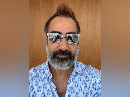 Ranvir Shorey appeals to voters to participate in upcoming Maharashtra phase 5 polls | Ranvir Shorey appeals to voters to participate in upcoming Maharashtra phase 5 polls