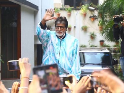 Sunday Darshan: Amitabh Bachchan greets his fans outside Jalsa | Sunday Darshan: Amitabh Bachchan greets his fans outside Jalsa