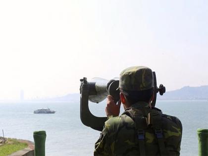 Taiwan detects 6 Chinese aircraft, 7 vessels around its vicinity | Taiwan detects 6 Chinese aircraft, 7 vessels around its vicinity Taiwan detects 6 Chinese aircraft, 7 vessels around its vicinity | Taiwan detects 6 Chinese aircraft, 7 vessels around its vicinity